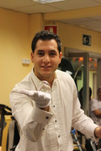 Mago para eventos de empresa en Barcelona: colaboración especial con la marca Freixenet